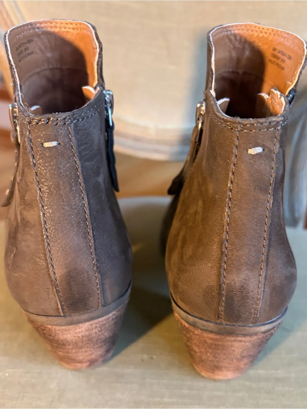 Frye Judith Suede Side Zip Bootie 8 Brown $325